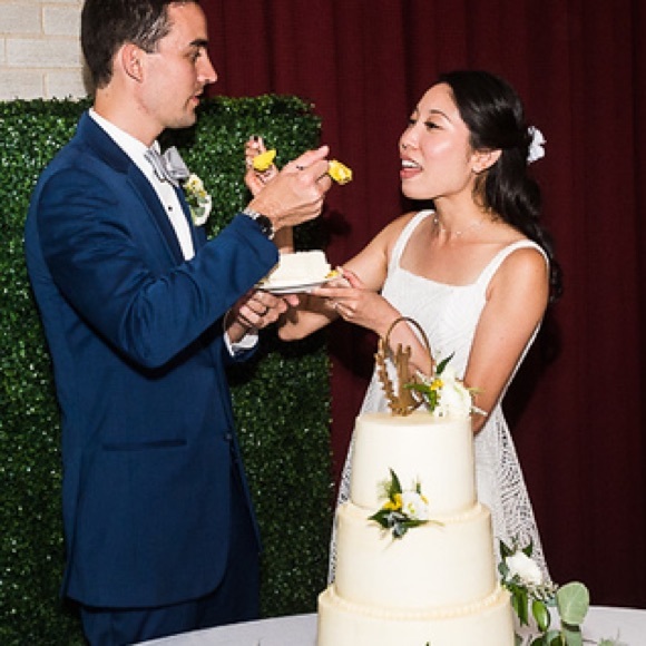 Made with Love Lace Wedding Gown (Ivory Size 2) - Picture 12 of 16